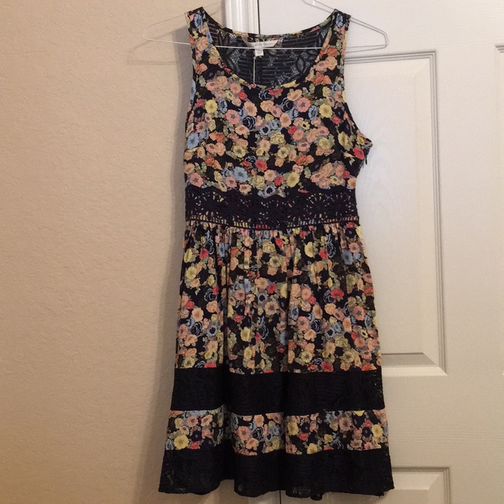LC Lauren Conrad floral dress size 2
